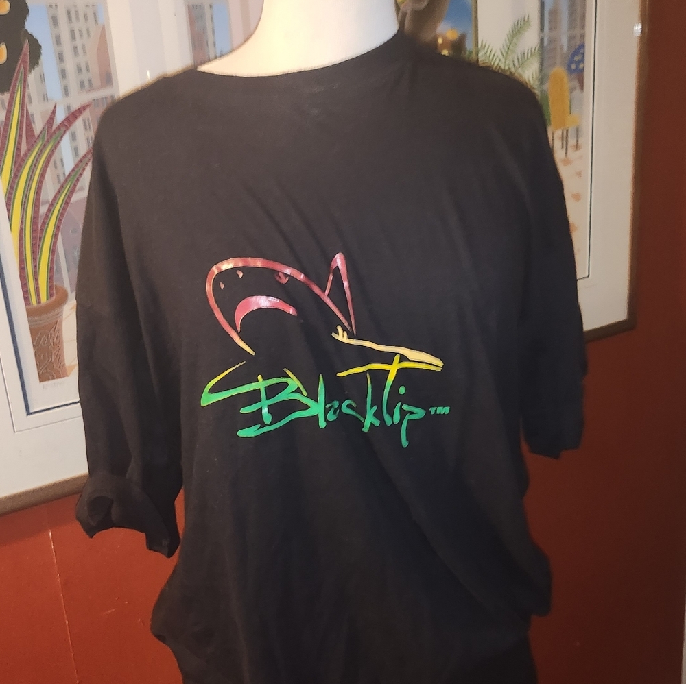 Mens Blacktip tee